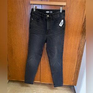 ON Rockstar Super Skinny Extra High Rise size 6, black wash